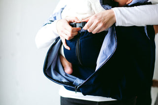 Weego TWIN Baby Carrier, detail view, pockets.